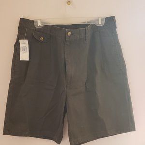 Mens NAUTICA Summer Shorts in Khaki Green - Size 36W